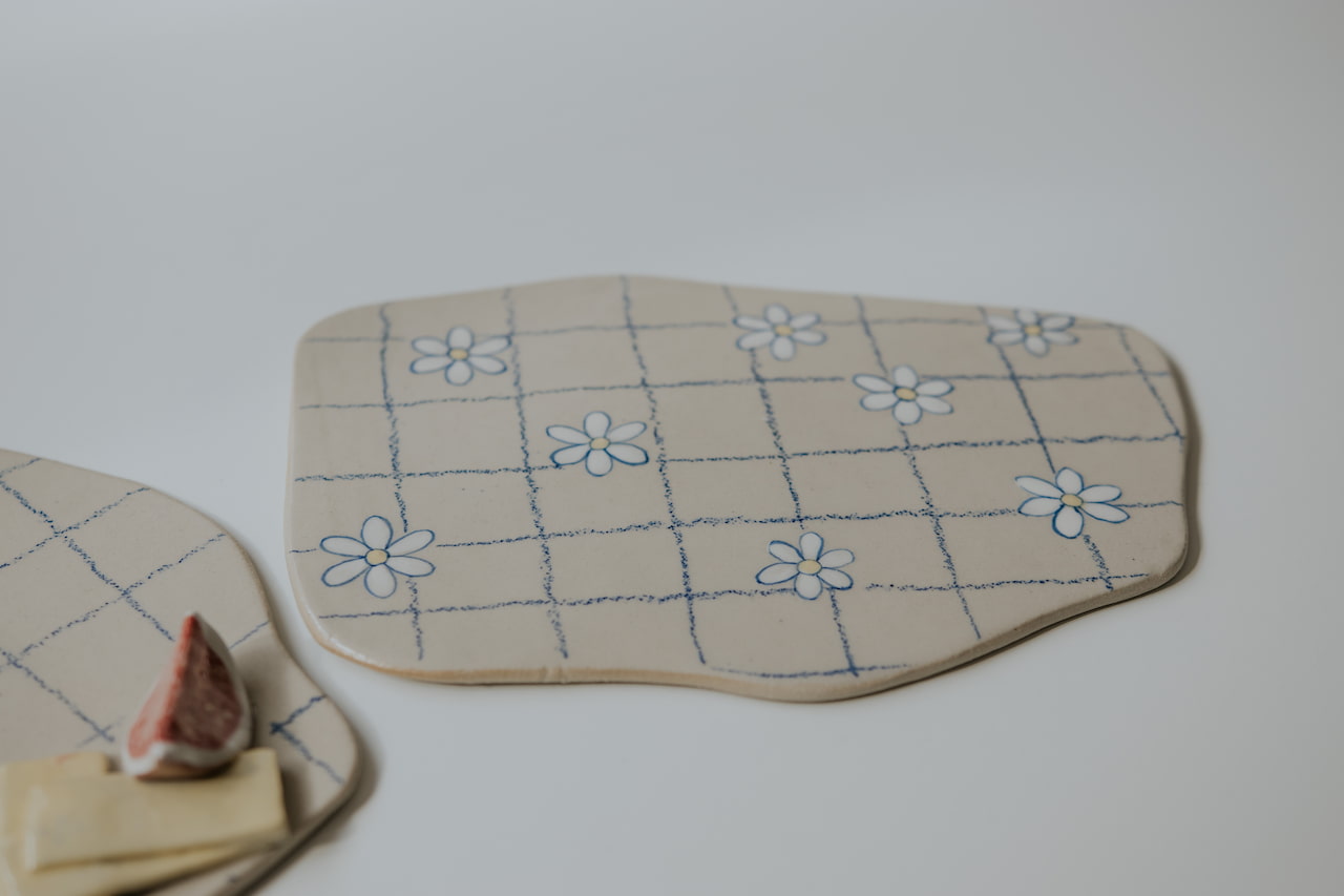 Still life ceramics taster class (make beautiful small plates)