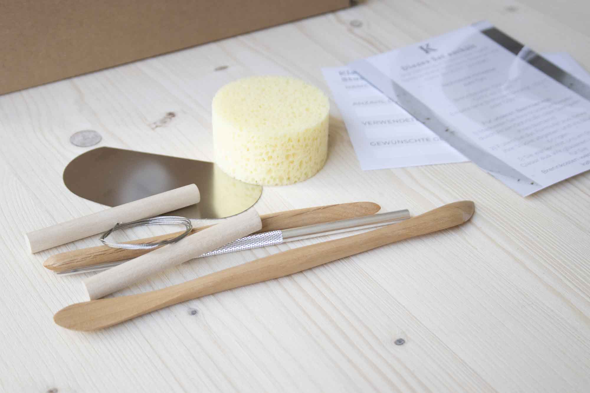 Clay to go: Kleistone Studio Clay Kit with tote bag