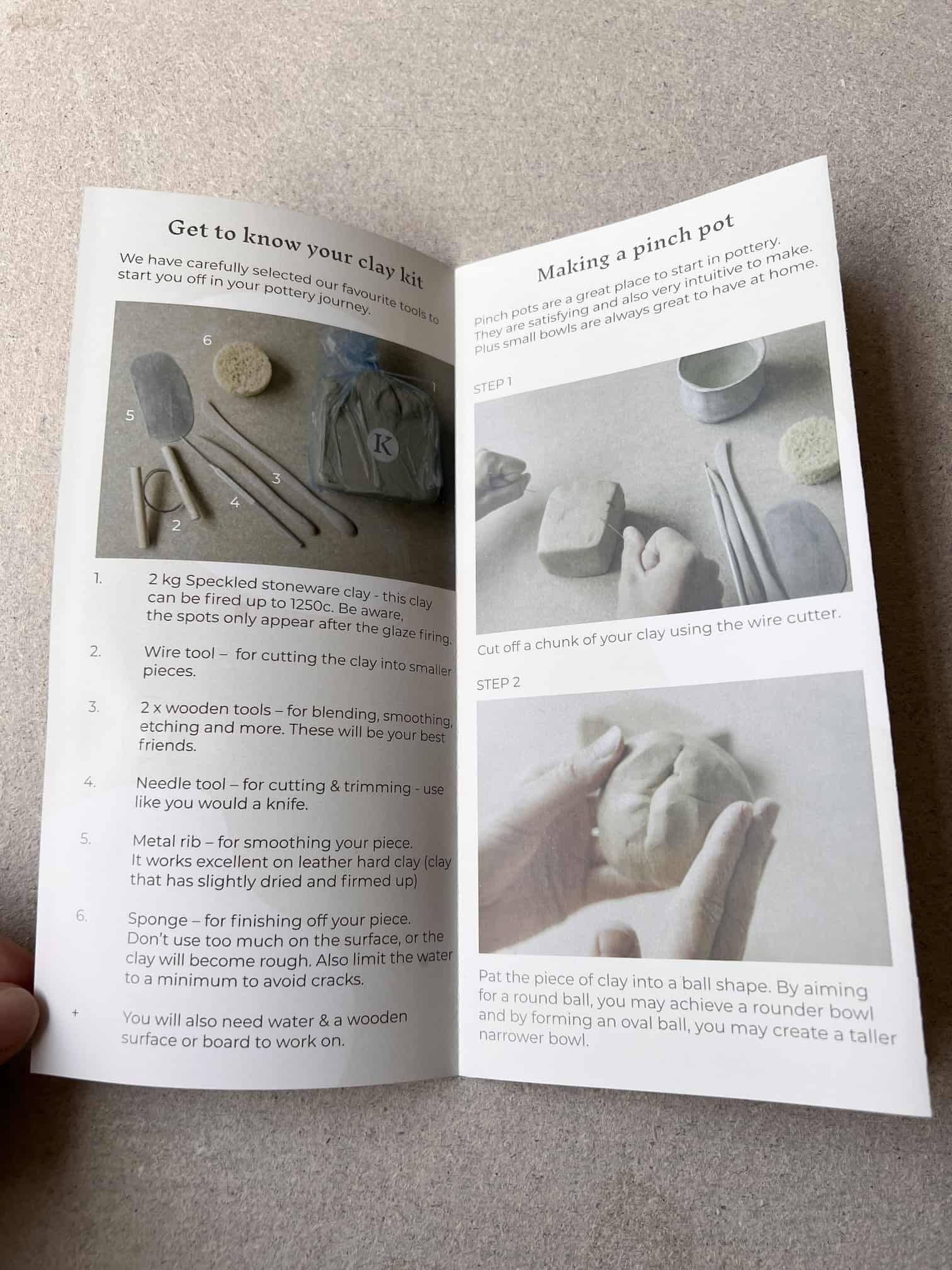 Clay to go: Kleistone Studio Clay Kit with tote bag