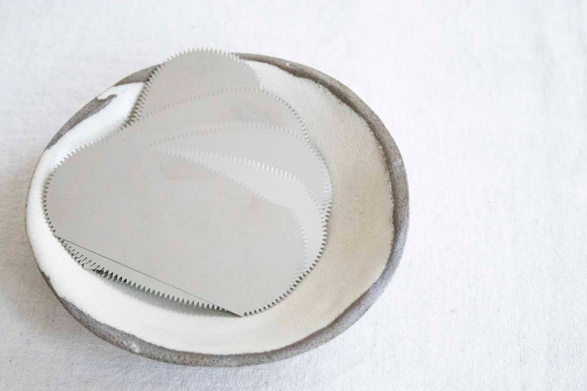 Metal Rib with Teeth